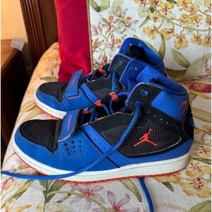 Nike Air Jordan’s men’s size 9 Jordan 1 Flight Strap sneakers Blue